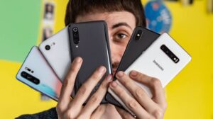 Factors to consider before buying a smartphone 