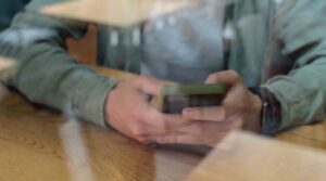 Business Ideas You Can Run from Your Smartphone